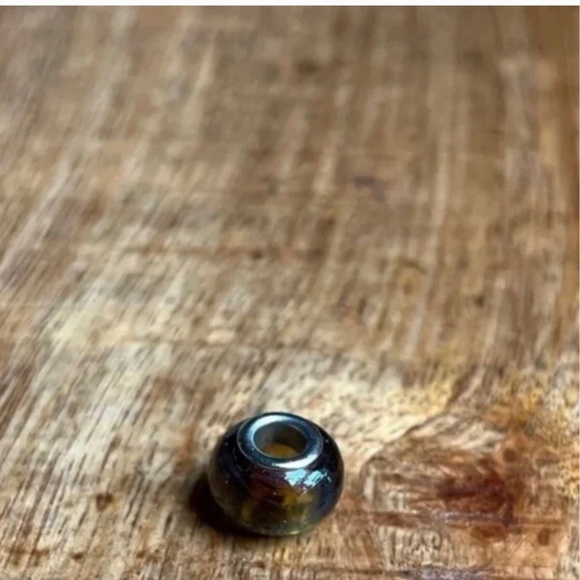 Trollbeads Barrel Clasp Bracelet & Murano Multicolored Glass Beads - Picture 2 of 6